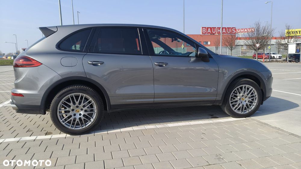 Porsche Cayenne S - 33