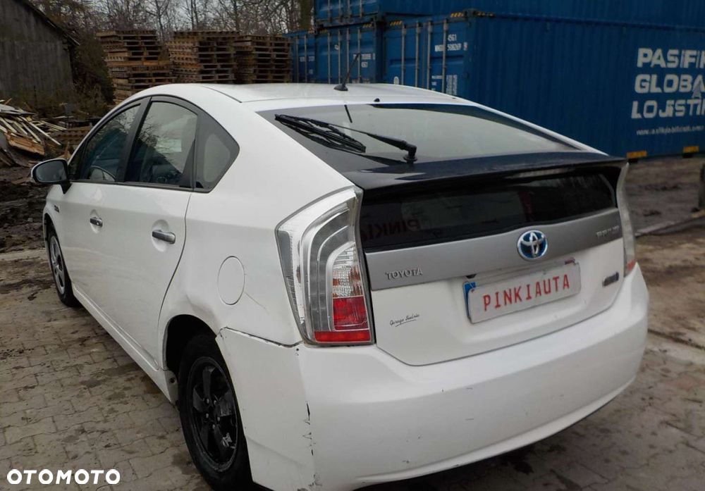 Toyota Prius - 11