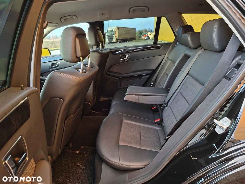 Mercedes-Benz Klasa E - 31