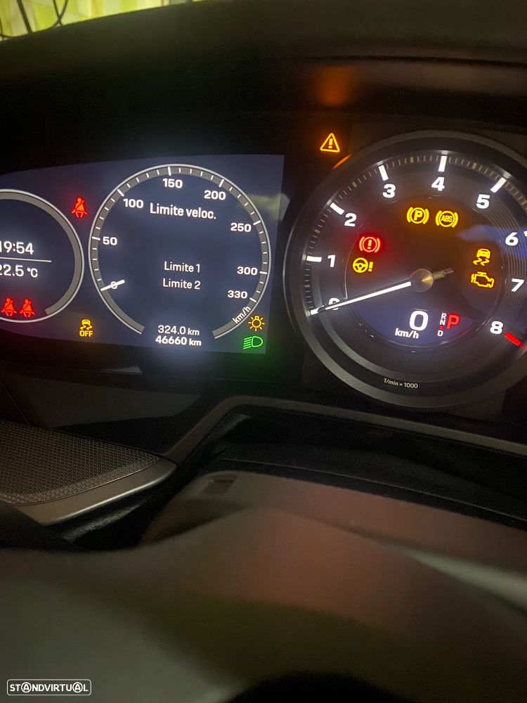 Porsche 911 (992) - 9