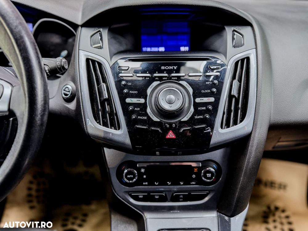 Ford Focus - 16