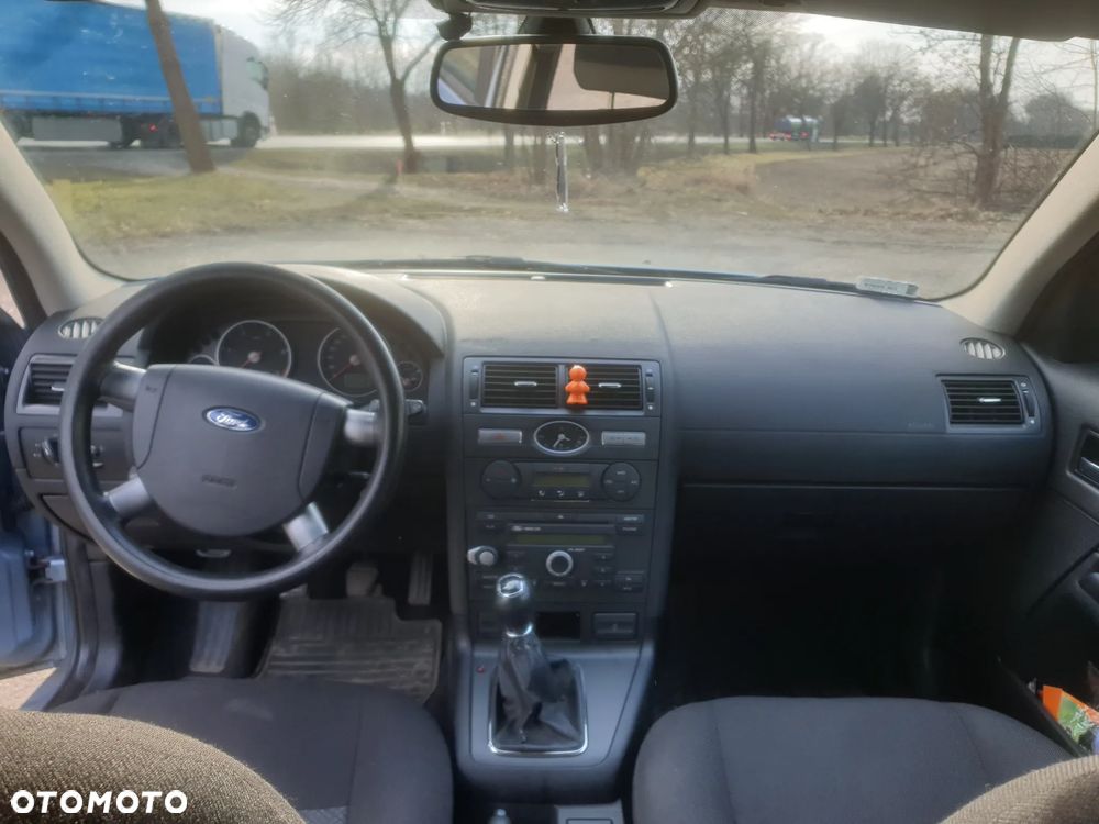 Ford Mondeo 2.0 TDCI Ambiente - 8