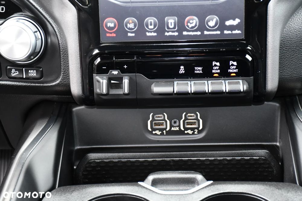 RAM 1500 Crew Cab Longhorn - 25