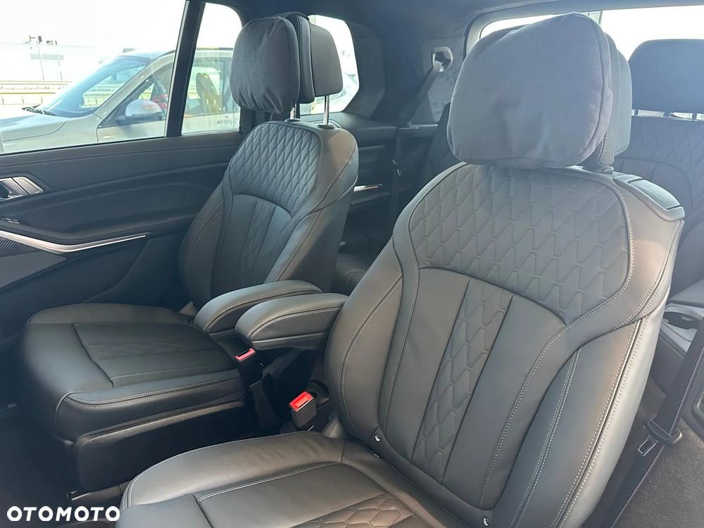 BMW X7 - 14