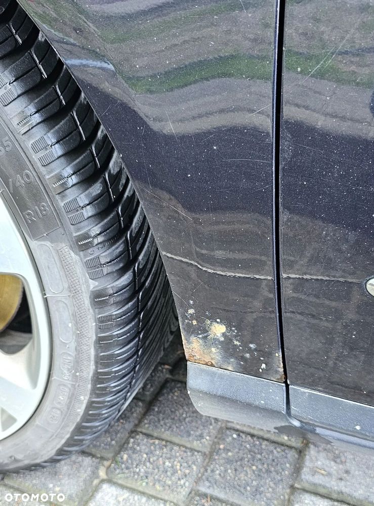 Volkswagen Passat 2.0 TDI Comfortline - 29