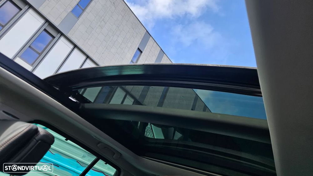 Renault Espace 2.0 dCi Initiale Paris 7L EDC - 17