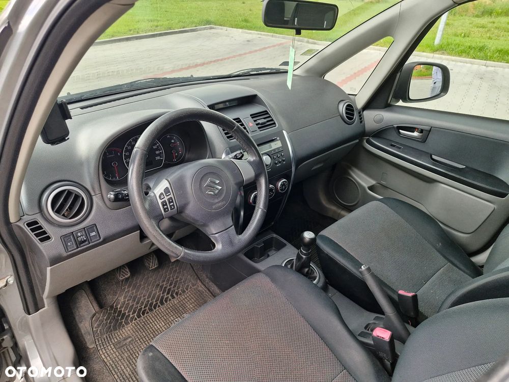 Suzuki SX4 1.5 - 15