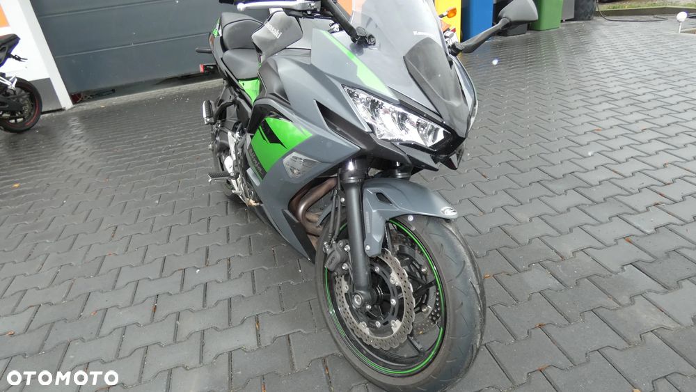 Kawasaki Ninja - 3