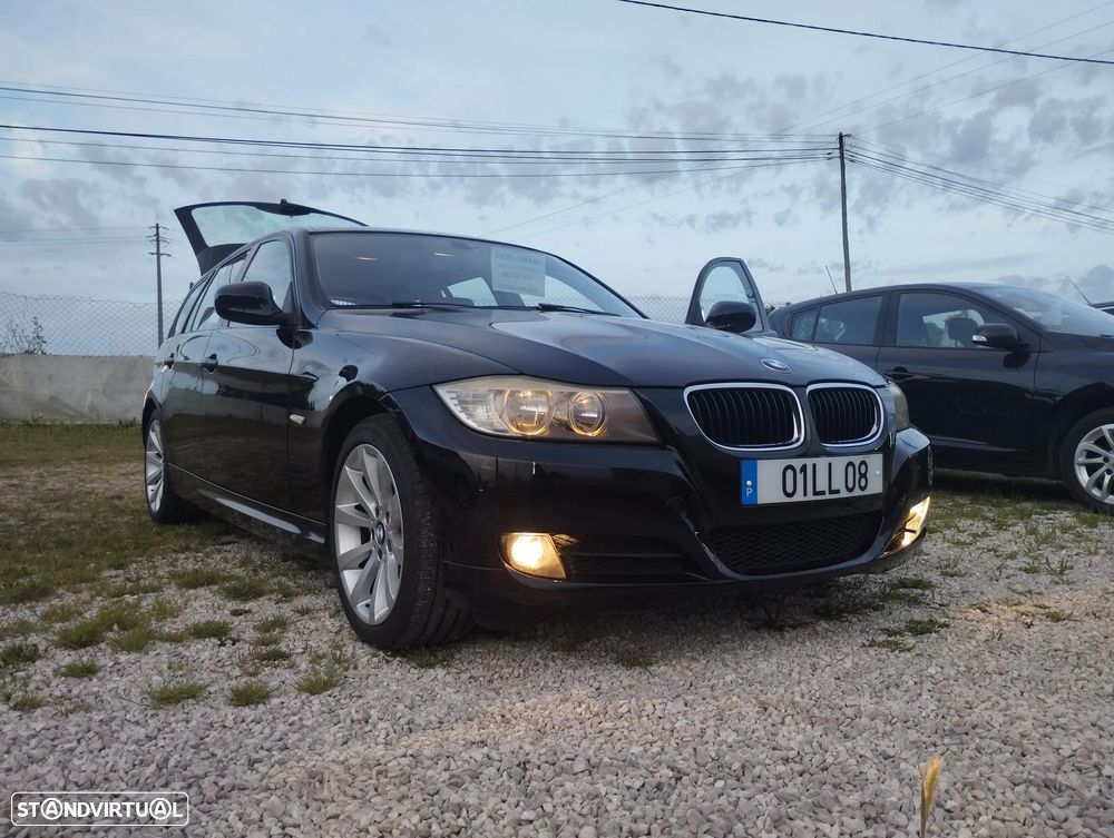 BMW 318 d LifeStyle - 30