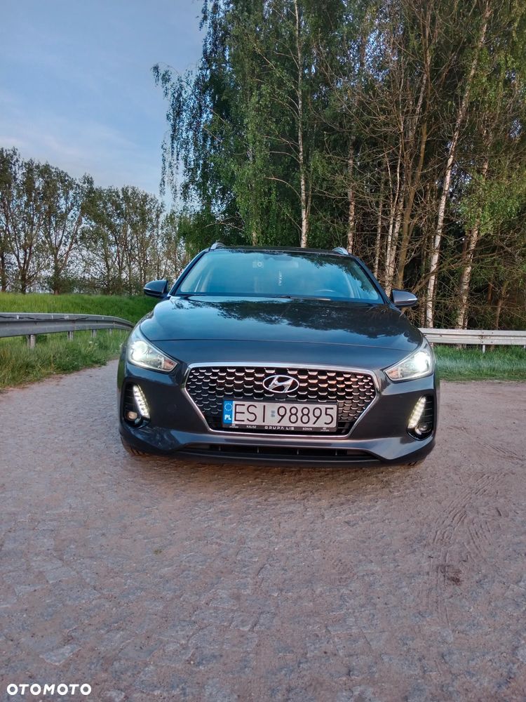 Hyundai i30 1.6 CRDi Classic + - 4