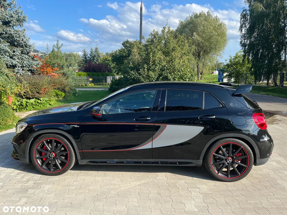 Mercedes-Benz GLA 45 AMG 4-Matic Edition 1 - 8
