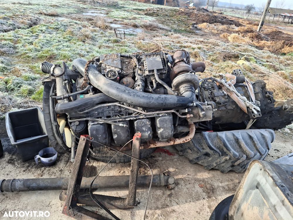 MOTOR SCANIA V8 EURO 3, MOTOR - 1