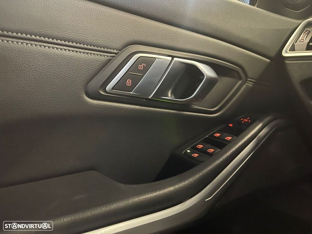 BMW 320 Gran Turismo d Pack M Auto - 31