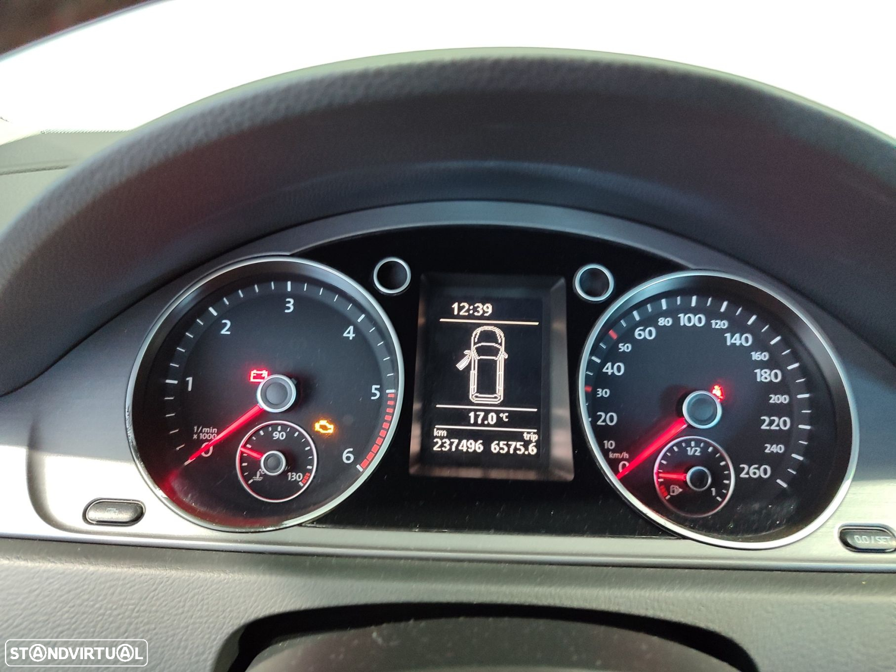 VW Passat Variant 1.6 TDI Confortline BlueMotion - 17