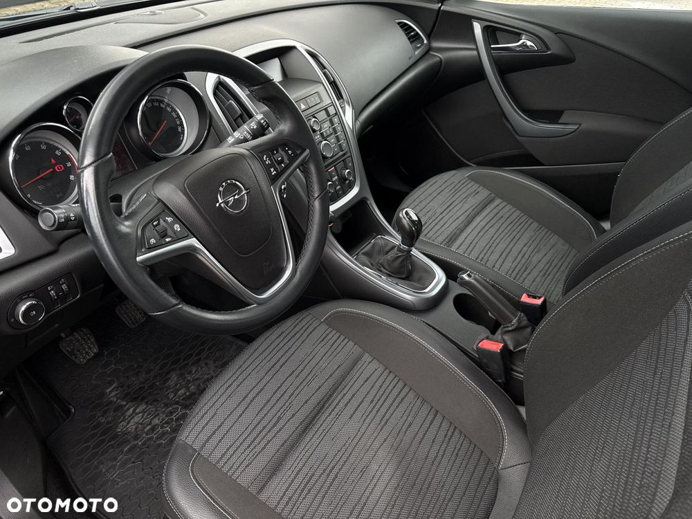 Opel Astra 1.6 Enjoy - 10