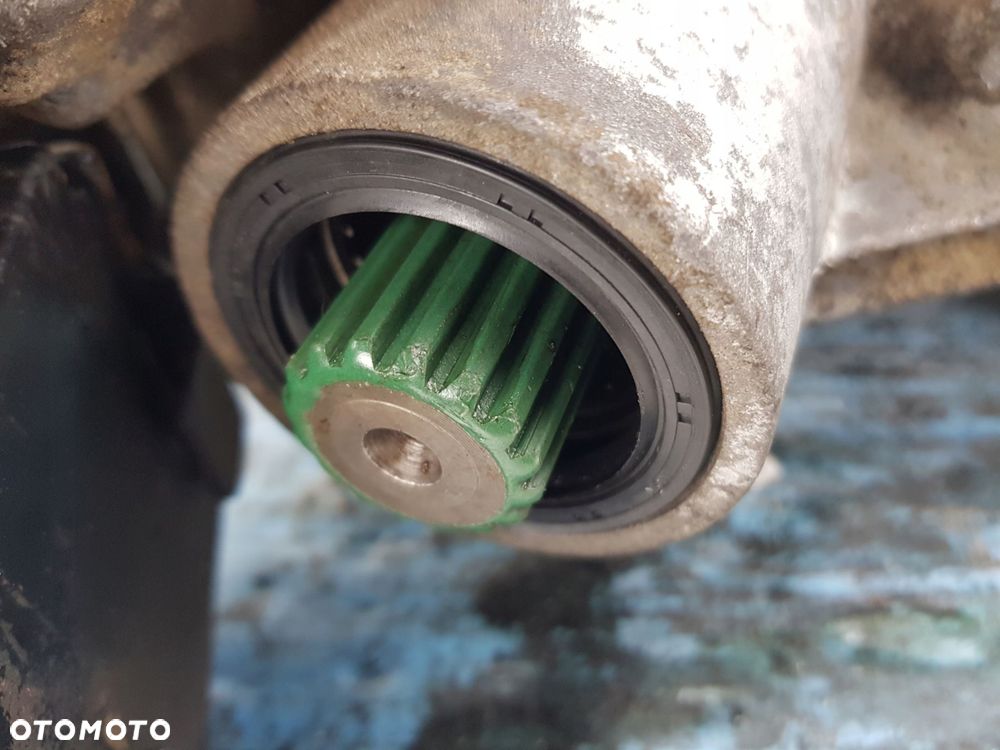 Reduktor Skrzyni Biegów Manualna 4x4 SUZUKI GRAND VITARA 2.7 V6 - 8