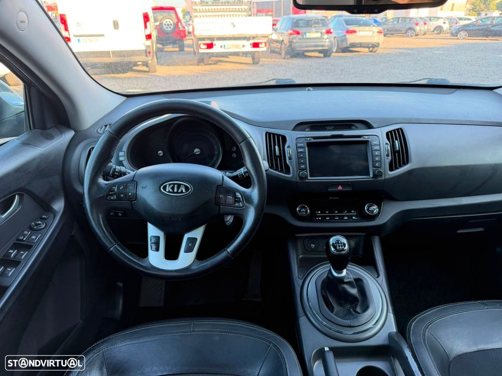 Kia Sportage 1.7 CRDI ISG LX - 10