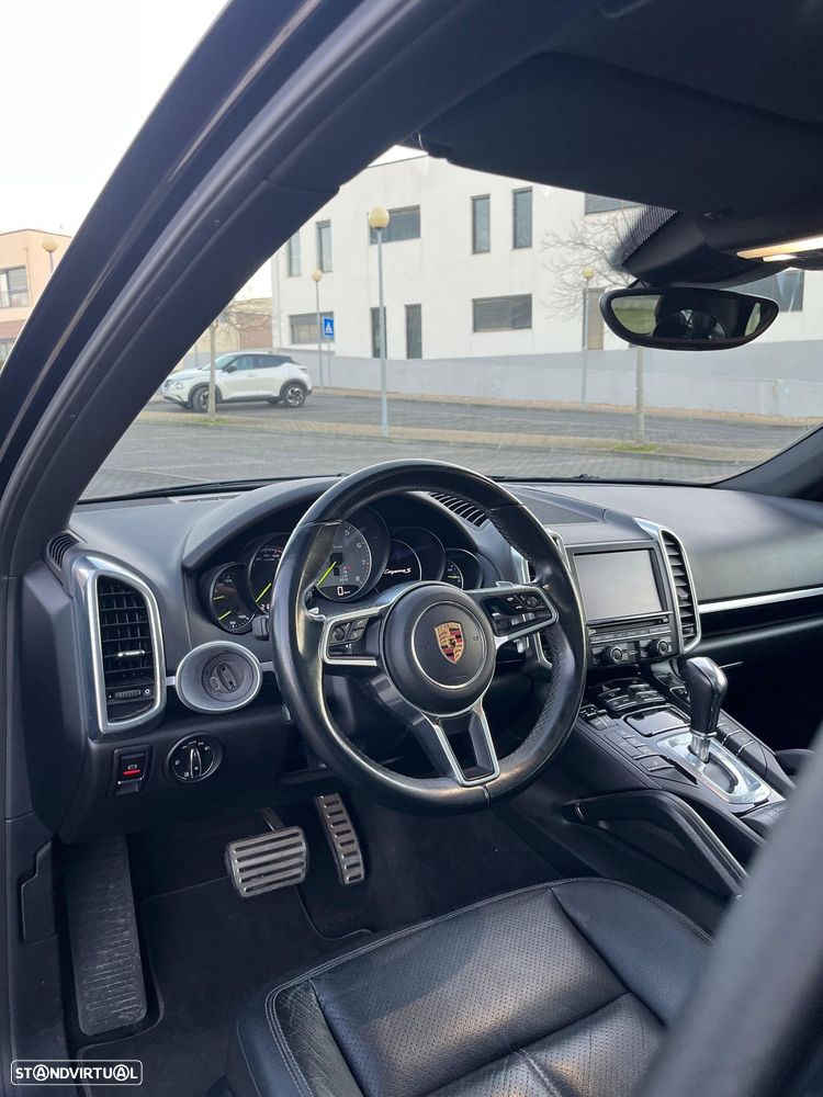 Porsche Cayenne S E-Hybrid - 37