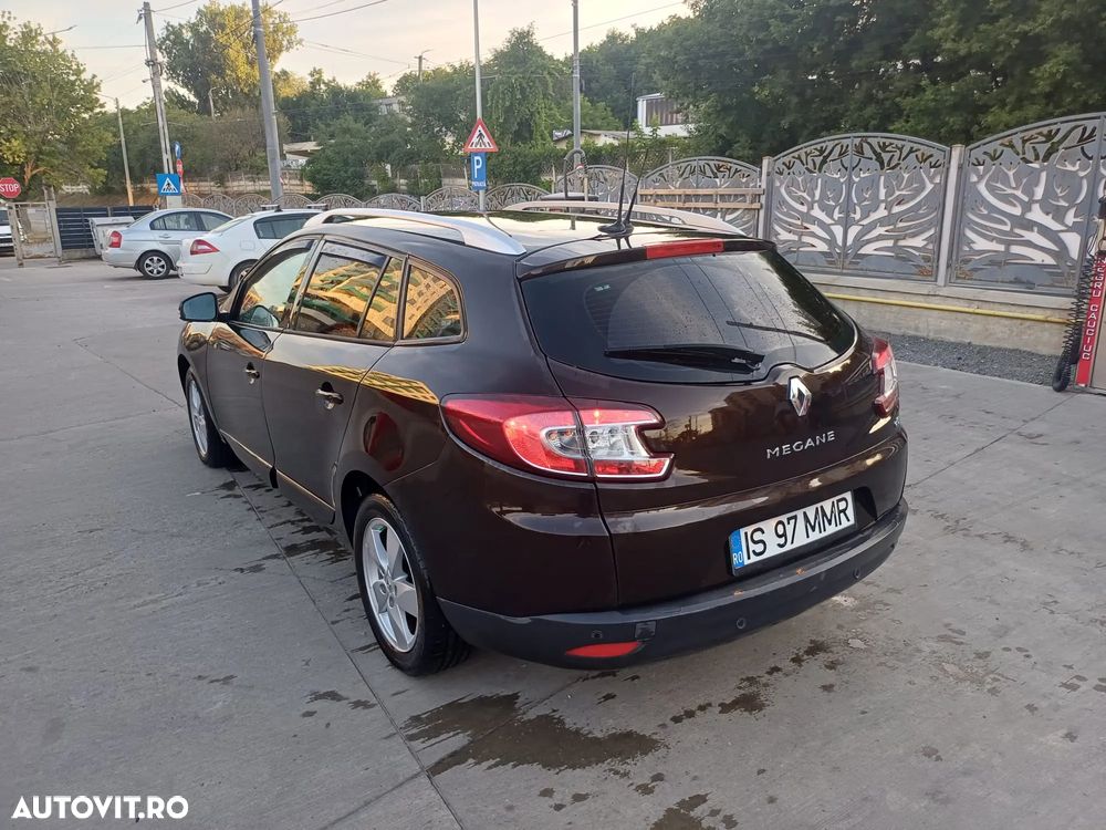 Renault Megane dCi 95 FAP Paris - 14