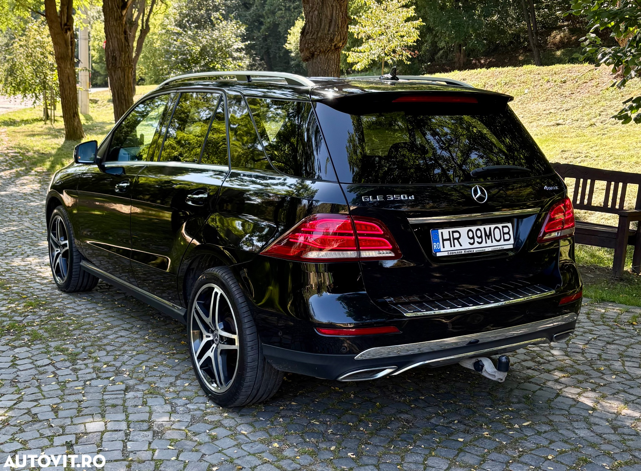 Mercedes-Benz GLE 350 d 4Matic 9G-TRONIC AMG Line - 8