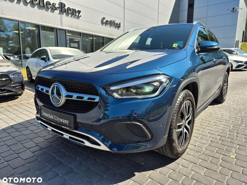 Mercedes-Benz GLA - 2