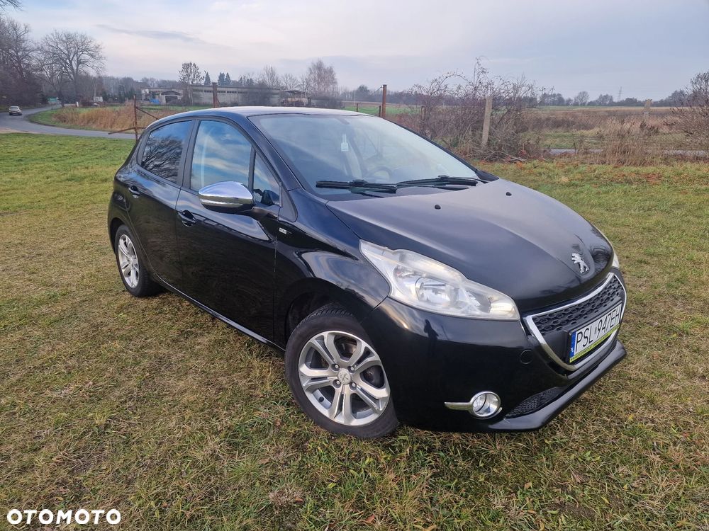 Peugeot 208 82 PureTech Style - 12