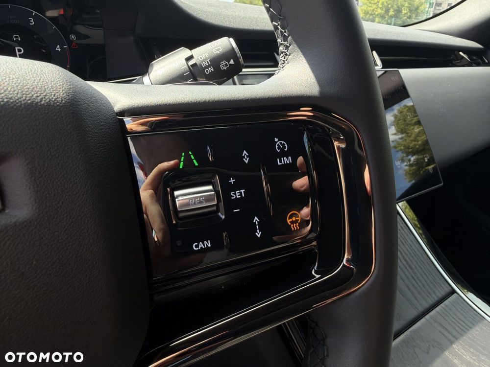 Land Rover Range Rover Evoque - 24