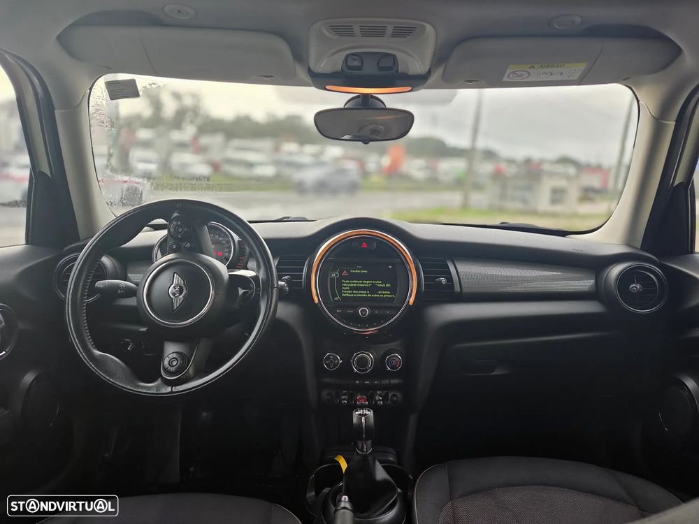 MINI 5 Portas Cooper D - 9