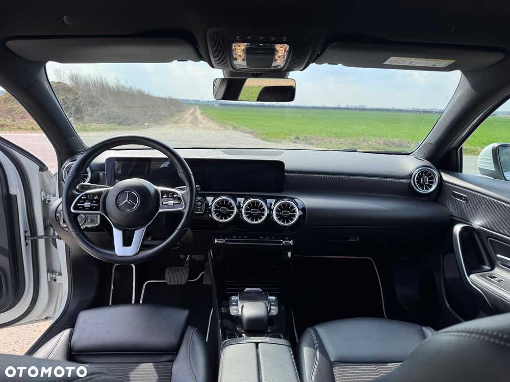 Mercedes-Benz Klasa A 180 Progressive 7G-DCT - 15