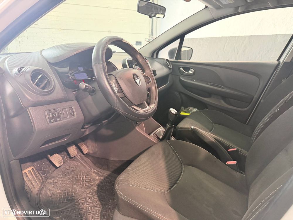 Renault Clio 1.5 dCi Zen - 12