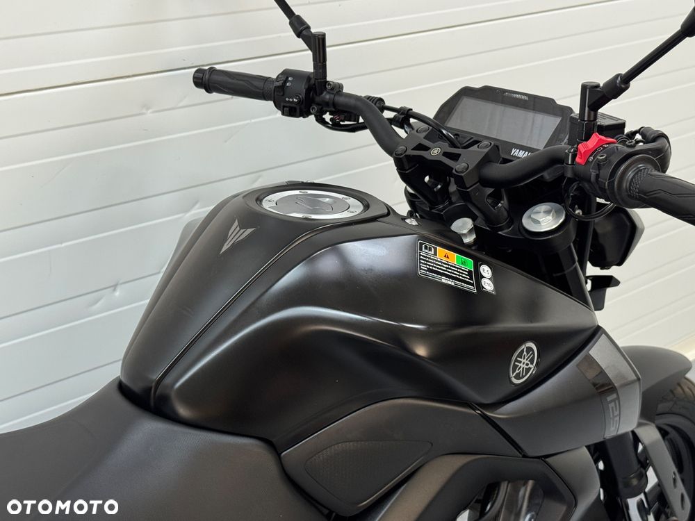 Yamaha MT - 7