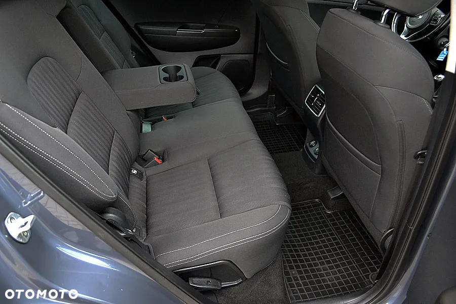 Kia Sportage 1.6 GDI L 2WD - 9