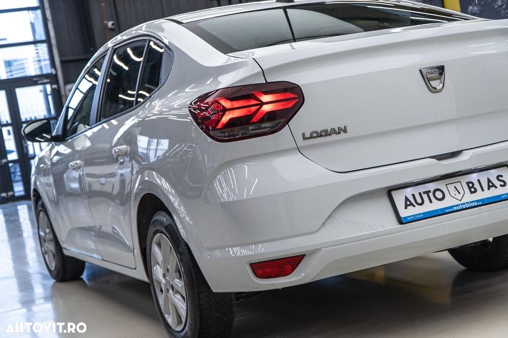 Dacia Logan TCe 90 MT6 Prestige - 32