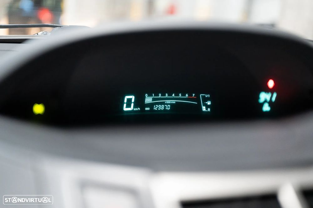 Toyota Yaris 1.0 VVT-i AC - 10