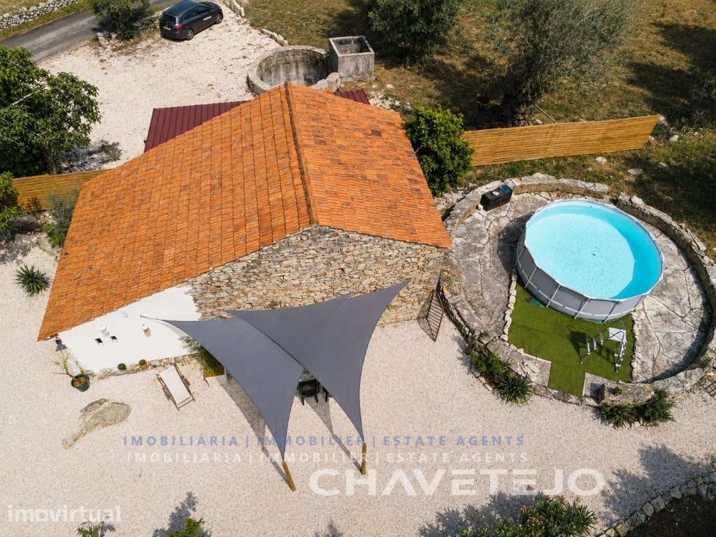 MORADIA EM PEDRA MODERNIZADA COM 3 QUARTOS, EXPOSIÇÃO SOLAR EXCELEN... - Grande imagem: 4/60