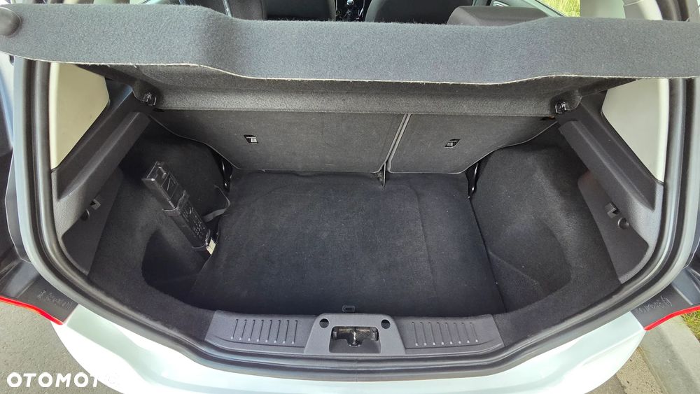 Ford Fiesta 1.6 TDCi Titanium - 16