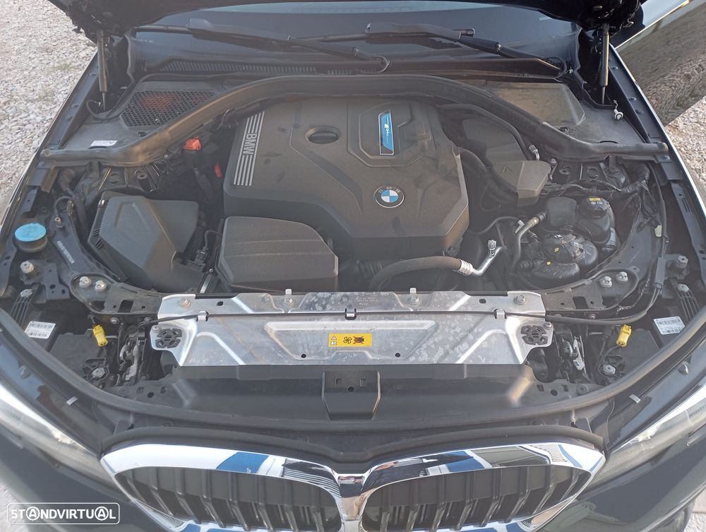 BMW 330 - 21