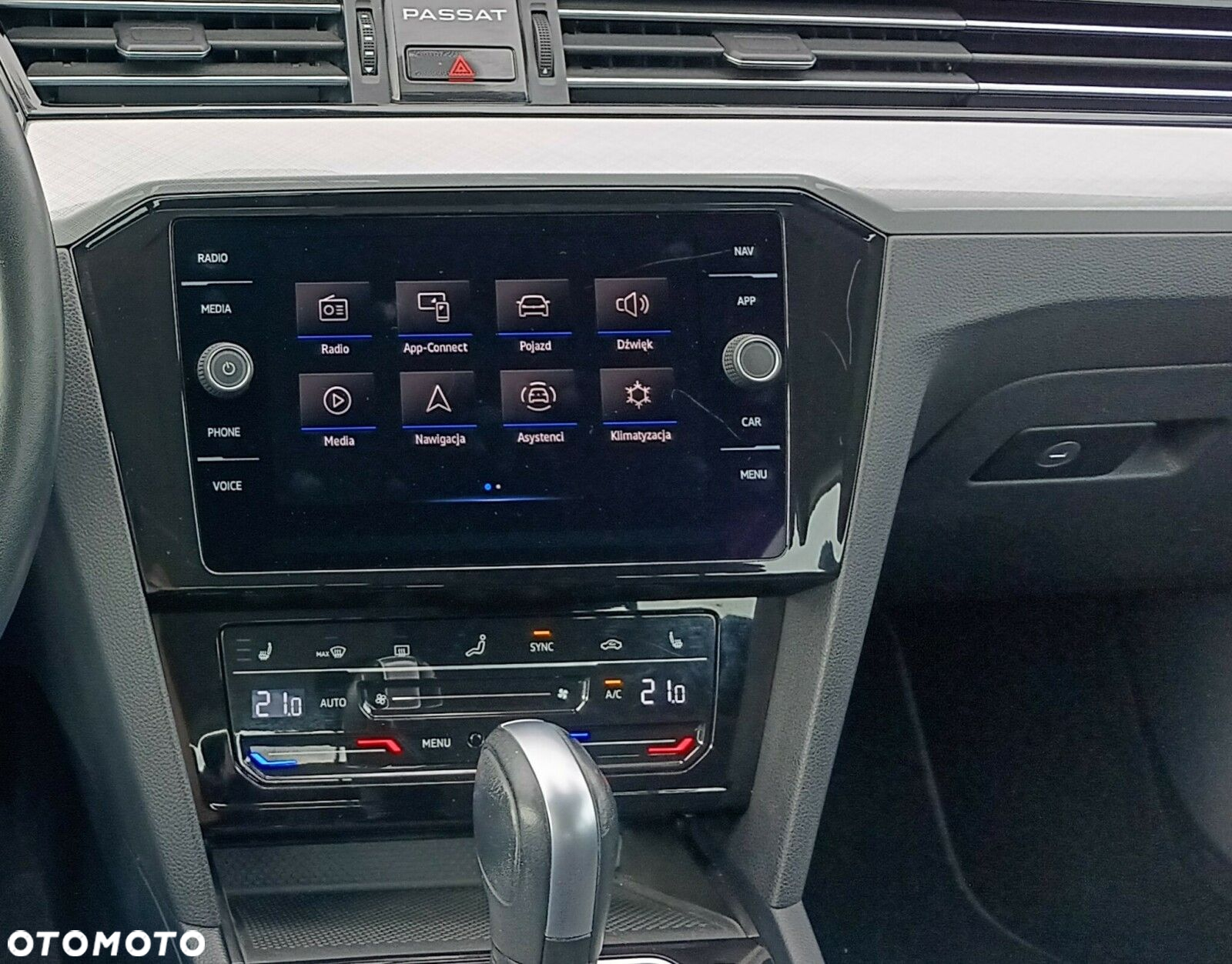 Volkswagen Passat 2.0 TSI Business DSG - 22
