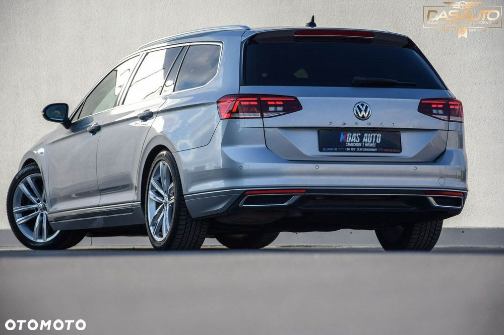 Volkswagen Passat - 16