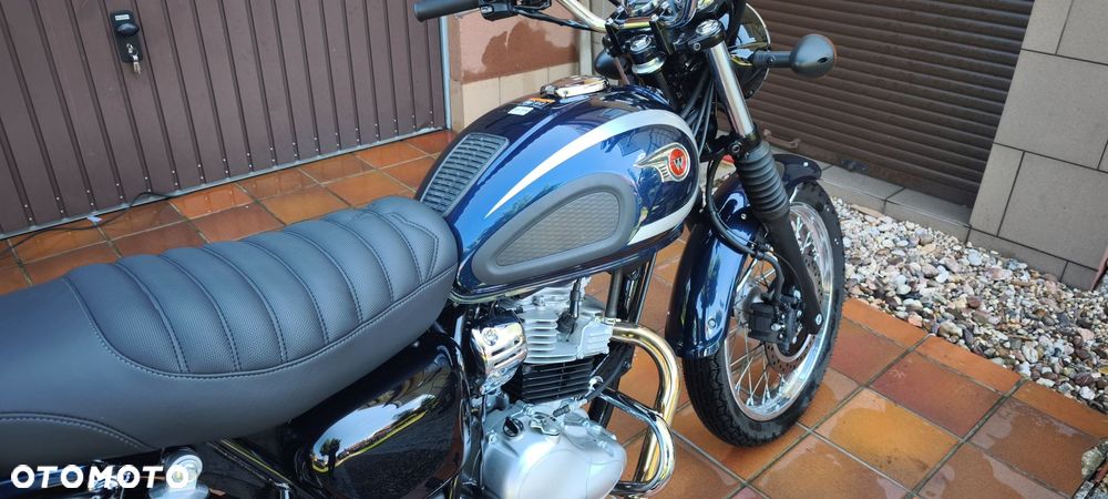 Kawasaki Inny - 12