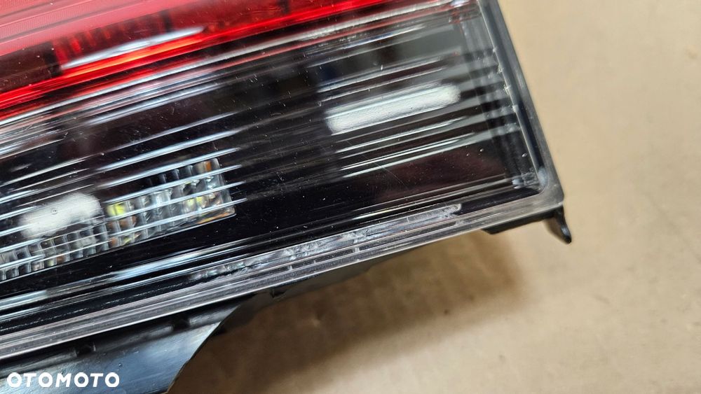 lampa tył tylna prawa w klapę toyota mirai - 6