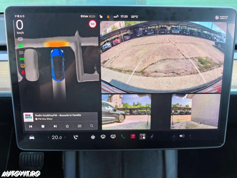 Tesla Model Y Long Range AWD Premium - 14