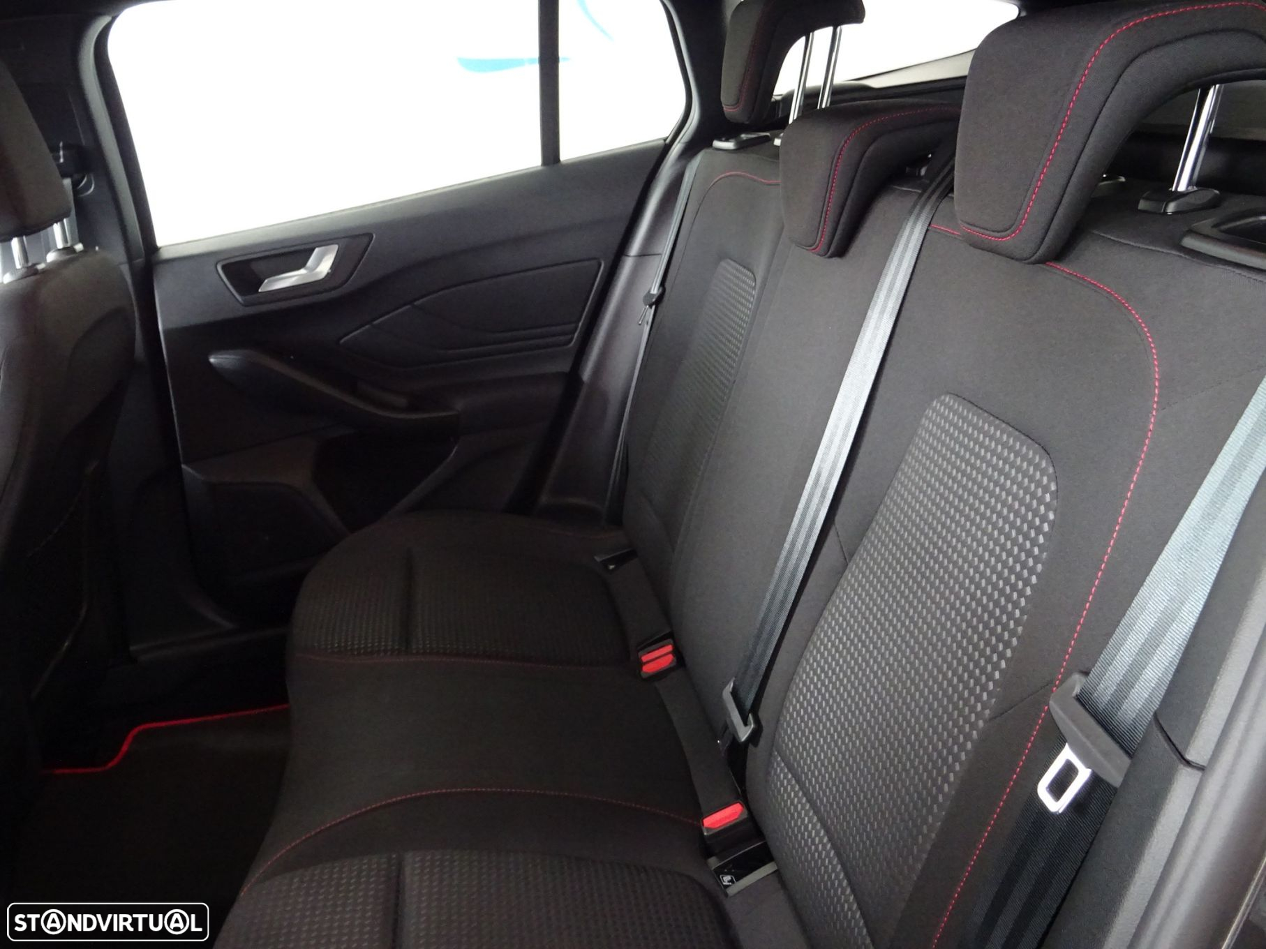 Ford Focus SW 1.5 TDCi EcoBlue ST-Line Aut. - 5