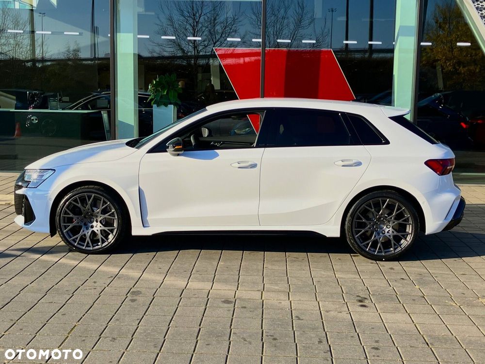 Audi RS3 Sportback - 4