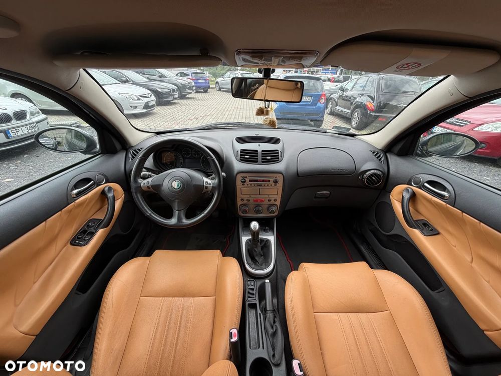 Alfa Romeo 147 1.6 Twin Spark 16V - 16