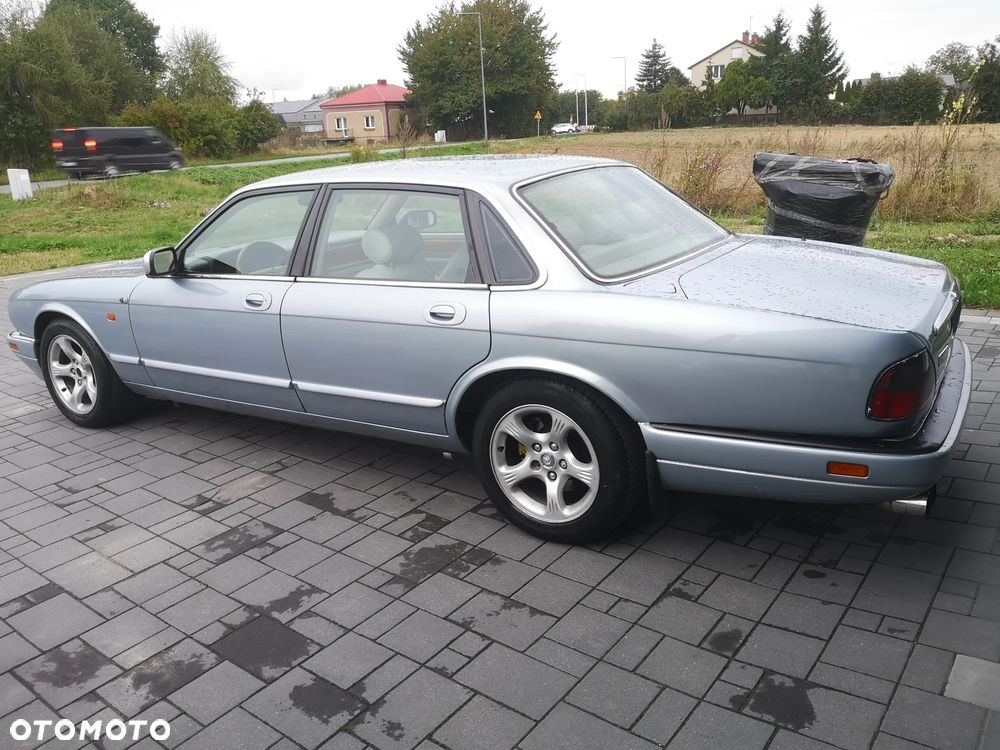 Jaguar XJ Sovereign 4.0 - 7