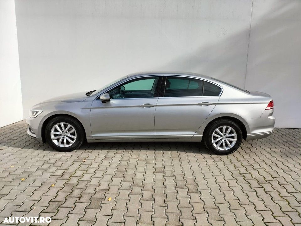 Volkswagen Passat - 6
