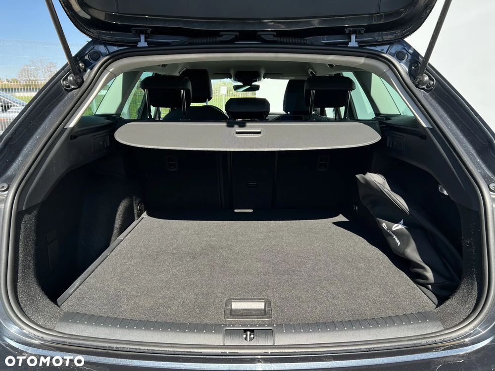 Cupra Leon 1.5 eTSI DSG - 10