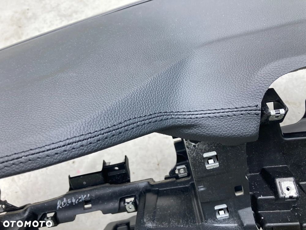 VW T-ROC FL LIFT LIFTING SKÓRA SZYTA DESKA KONSOLA KOKPIT PULPIT PÓŁKA PARAPET AIRBAG PODUSZKI POWIETRZNE KIEROWCY PASAŻERA  FOTELA W FOTEL PASY PAS okazja sprawdź Raz2 !!! - 9