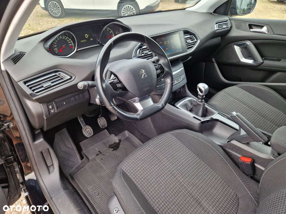 Peugeot 308 - 6